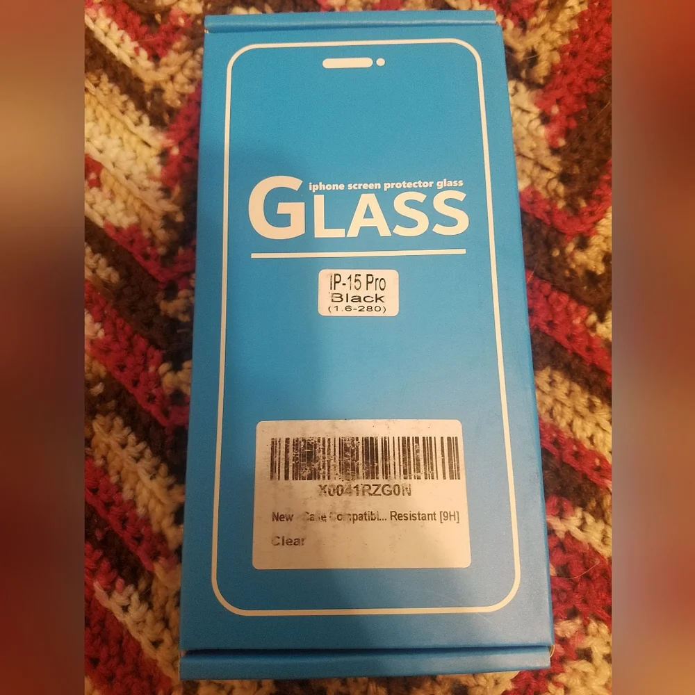 NIB Glass Screen Protector for iPhone 15 Pro - Black